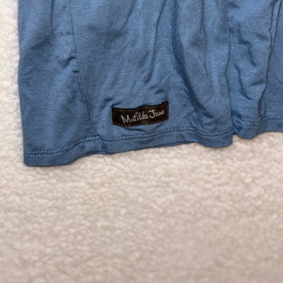 NWT! Matilda Jane Blue V‑Neck Top with Yellow Trim button key hole
Size XXL - Picture 6 of 12